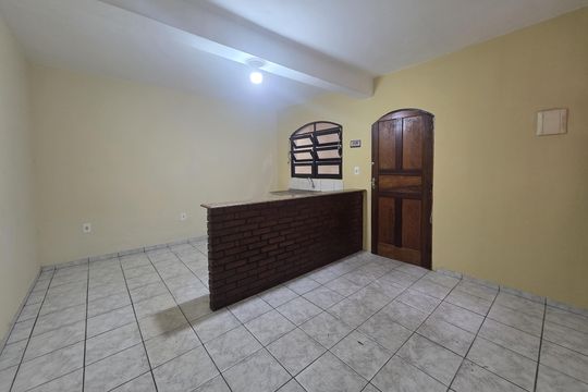 Casa para alugar com 2 quartos, 50m² em Jardim Marek, Santo André