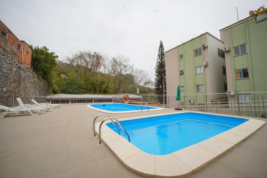 Piscina de apartamento para alugar com 3 quartos, 94m² em Córrego Grande, Florianópolis
