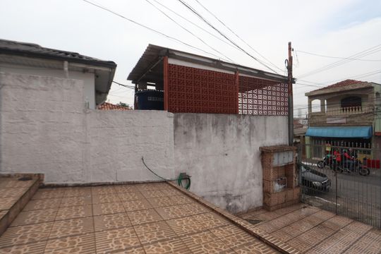 Frente & Garagem de casa para alugar com 2 quartos, 200m² em Parque São Lucas, São Paulo