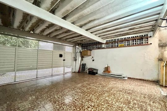 Garagem de casa à venda com 4 quartos, 250m² em Jardim Jabaquara, São Paulo