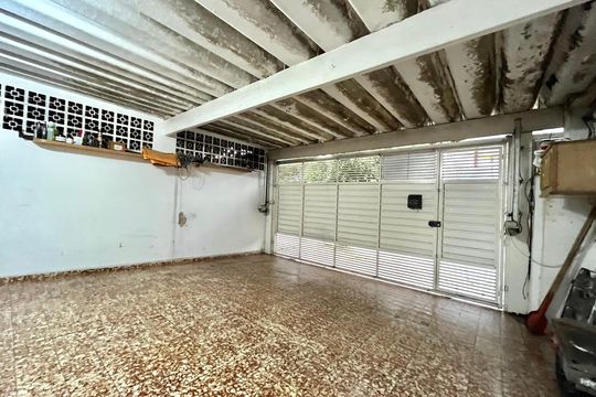 Garagem de casa à venda com 4 quartos, 250m² em Jardim Jabaquara, São Paulo