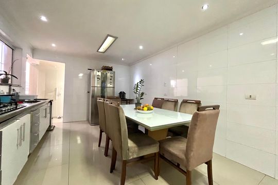 Cozinha de casa à venda com 4 quartos, 250m² em Jardim Jabaquara, São Paulo