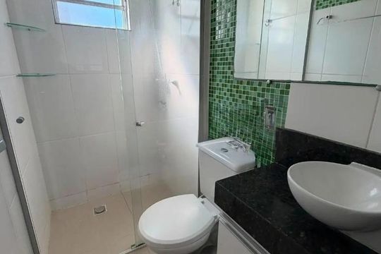 Banheiro de apartamento para alugar com 2 quartos, 49m² em Camargos, Belo Horizonte