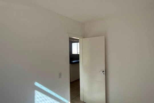 Quarto de apartamento para alugar com 2 quartos, 49m² em Camargos, Belo Horizonte