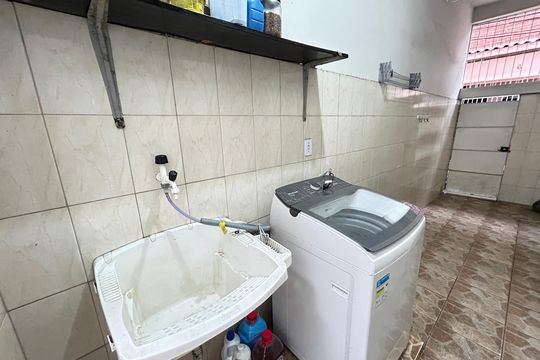 Área de Serviço de casa para alugar com 2 quartos, 60m² em Engenheiro Leal, Rio de Janeiro