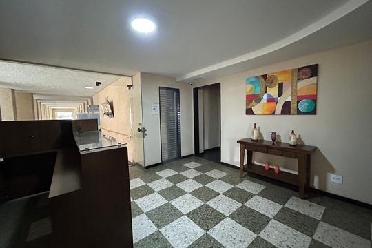 Hall de entrada de apartamento à venda com 2 quartos, 80m² em Cachambi, Rio de Janeiro