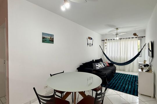 Sala de apartamento para alugar com 1 quarto, 57m² em Jardim Asturias, Guarujá