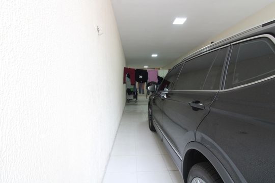 garagem de casa para alugar com 3 quartos, 110m² em Vila Granada, São Paulo