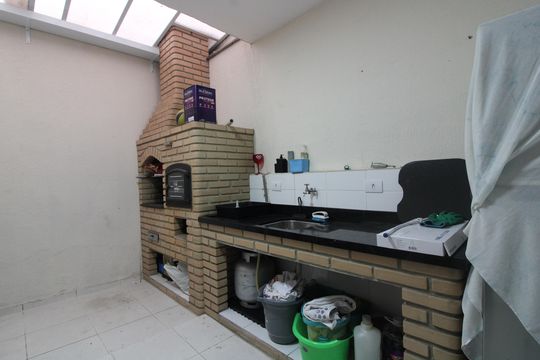 área gourmet / lavanderia de casa para alugar com 3 quartos, 110m² em Vila Granada, São Paulo