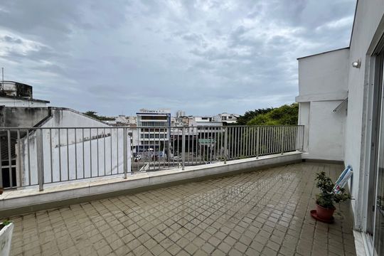 Varanda suíte 2 de apartamento à venda com 6 quartos, 440m² em Barra da Tijuca, Rio de Janeiro