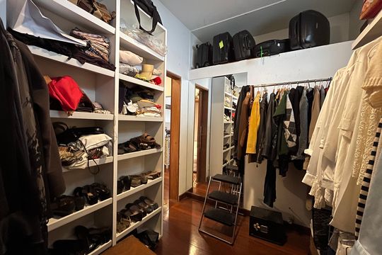 Closet da suíte de apartamento à venda com 6 quartos, 440m² em Barra da Tijuca, Rio de Janeiro