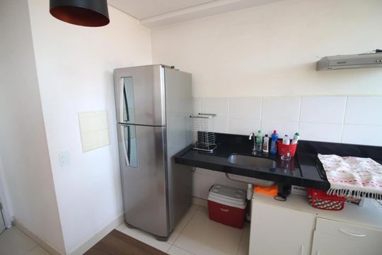 Cozinha de apartamento para alugar com 2 quartos, 57m² em Cinco, Contagem