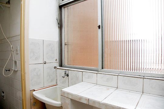 Área de serviço de apartamento à venda com 3 quartos, 88m² em Floresta, Porto Alegre