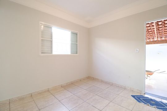 Casa para alugar com 3 quartos, 200m² em Jardim Brasília, Uberlândia