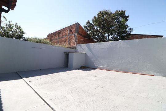 Quintal de casa para alugar com 3 quartos, 200m² em Jardim Brasília, Uberlândia