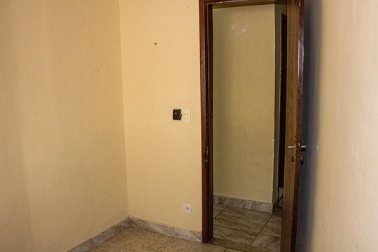 Corredor de casa para alugar com 1 quarto, 70m² em Pedra de Guaratiba, Rio de Janeiro