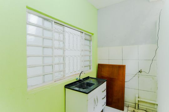 Cozinha  de casa para alugar com 1 quarto, 35m² em Parque Mikail, Guarulhos