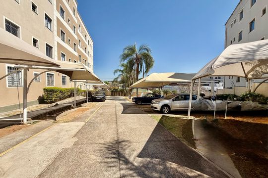 Garagem de apartamento para alugar com 2 quartos, 52m² em Camargos, Belo Horizonte
