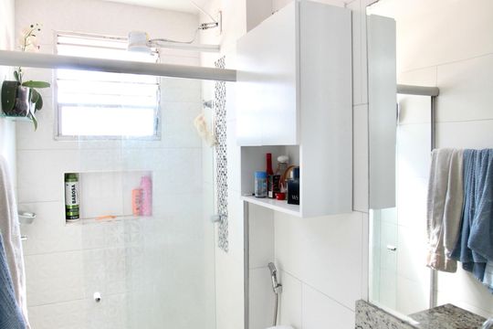 Banheiro Social de apartamento para alugar com 2 quartos, 52m² em Camargos, Belo Horizonte