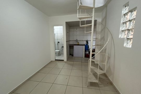 Copa de casa para alugar com 2 quartos, 72m² em Guadalupe, Rio de Janeiro