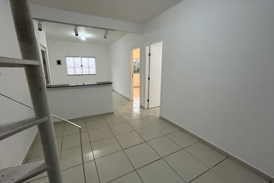 Copa de casa para alugar com 2 quartos, 72m² em Guadalupe, Rio de Janeiro