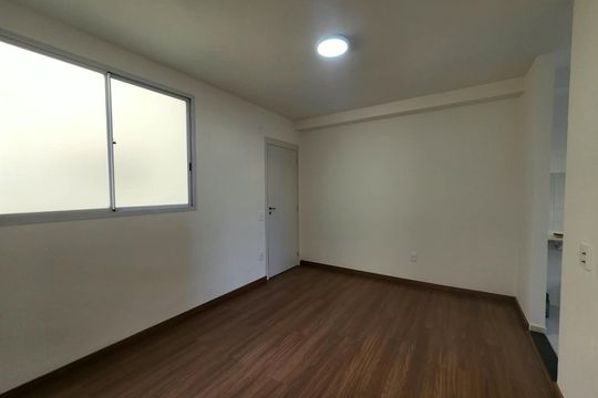Sala de apartamento para alugar com 2 quartos, 55m² em Tijuca, Contagem