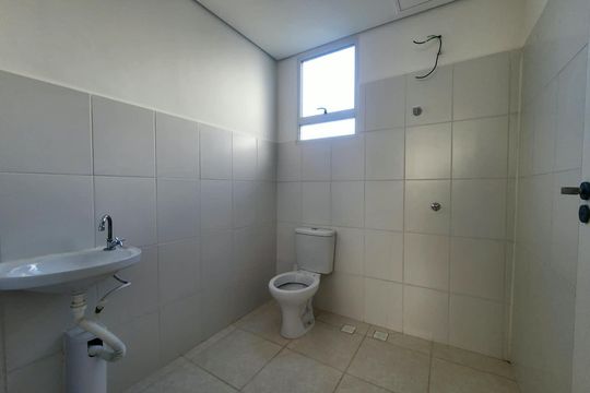 Banheiro de apartamento para alugar com 2 quartos, 55m² em Tijuca, Contagem