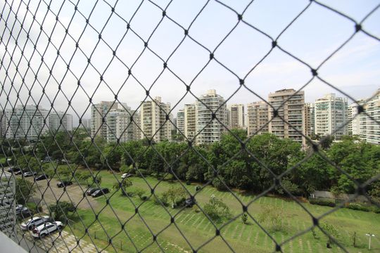 Sala - Vista de apartamento à venda com 2 quartos, 50m² em Recreio dos Bandeirantes, Rio de Janeiro