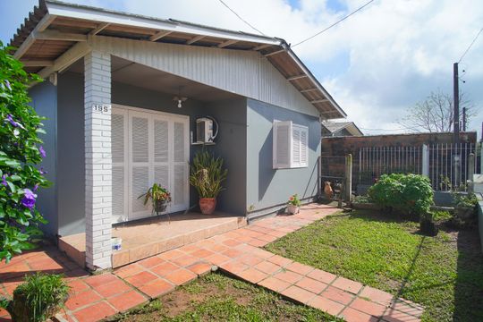 Entrada de casa à venda com 3 quartos, 125m² em Feitoria, São Leopoldo