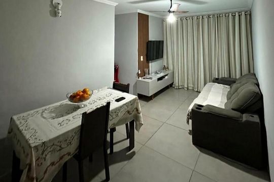 Apartamento à venda com 2 quartos, 54m² em Parque Pinheiros, Taboão da Serra