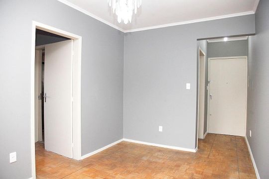 Sala de apartamento para alugar com 1 quarto, 40m² em Floresta, Porto Alegre