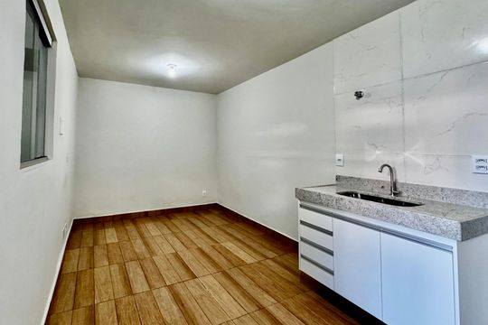 Casa para alugar com 1 quarto, 40m² em Ipiranga, Belo Horizonte