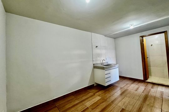 Cozinha   de casa para alugar com 1 quarto, 40m² em Ipiranga, Belo Horizonte
