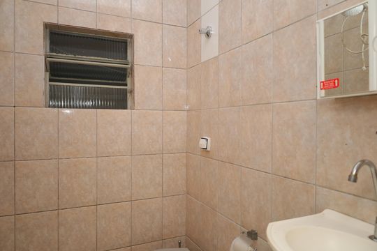 Banheiro de casa para alugar com 1 quarto, 55m² em Jardim Nossa Senhora do Carmo, São Paulo