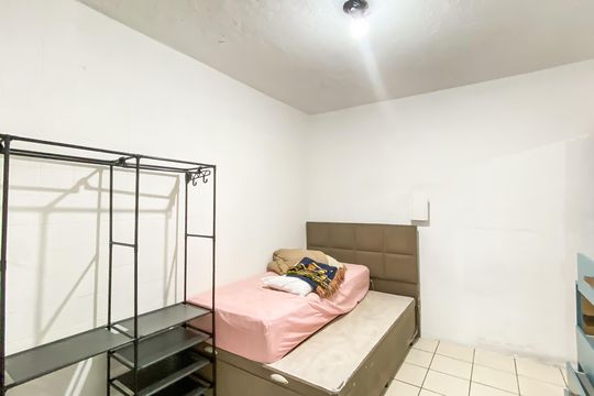 Quarto 1 de casa para alugar com 2 quartos, 58m² em Jardim Santa Maria, São Paulo
