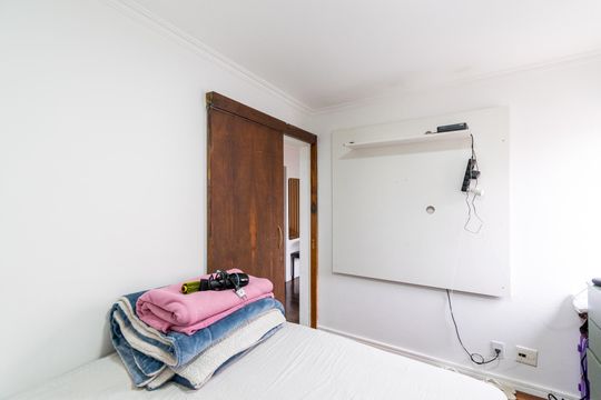Quarto de apartamento à venda com 1 quarto, 38m² em Vila Paulista, São Paulo