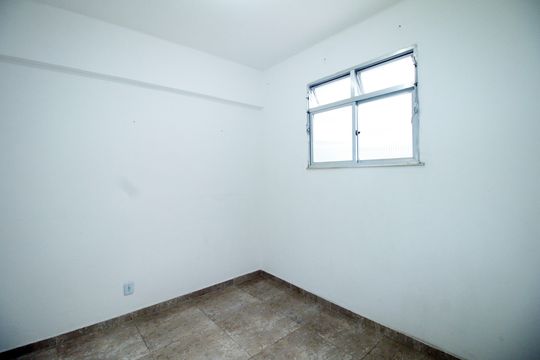Quarto 2 de apartamento para alugar com 2 quartos, 60m² em Penha, Rio de Janeiro