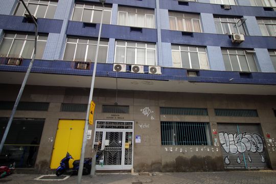 Fachada de apartamento para alugar com 2 quartos, 60m² em Penha, Rio de Janeiro