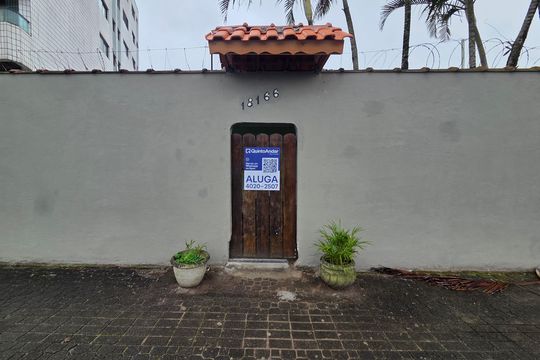 Fachada de casa para alugar com 4 quartos, 250m² em Balneario Flórida, Praia Grande