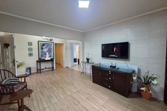 Sala de casa para alugar com 4 quartos, 250m² em Balneario Flórida, Praia Grande