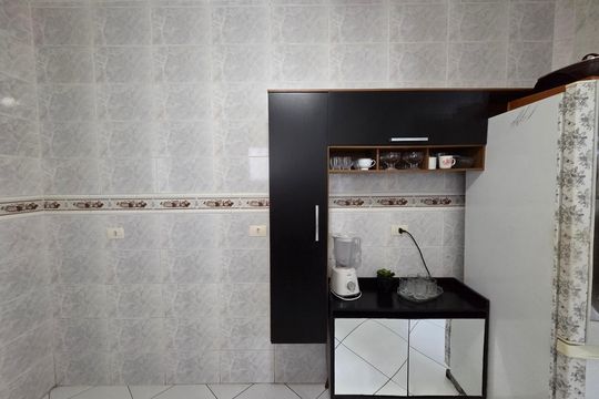 Cozinha de apartamento para alugar com 2 quartos, 132m² em Canto do Forte, Praia Grande