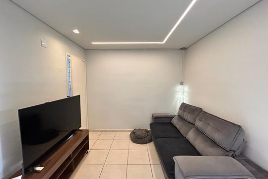 Apartamento à venda com 2 quartos, 45m² em Morro do Confisco, Contagem