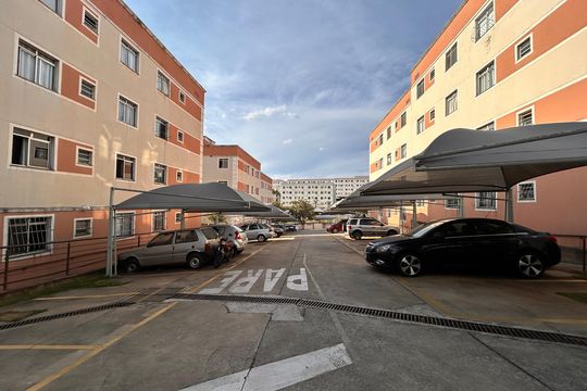 Apartamento à venda com 2 quartos, 45m² em Morro do Confisco, Contagem