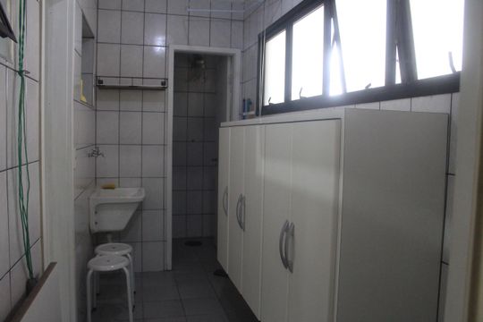 Área de Serviço de apartamento para alugar com 3 quartos, 80m² em Fundação, São Caetano do Sul