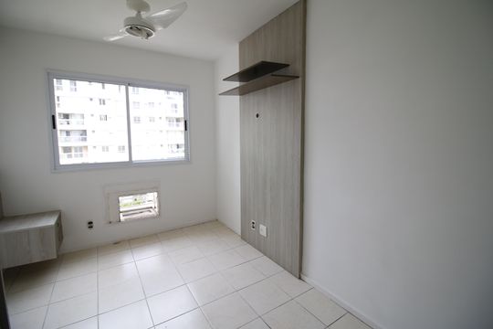 Apartamento à venda com 3 quartos, 70m² em Jacarepaguá, Rio de Janeiro