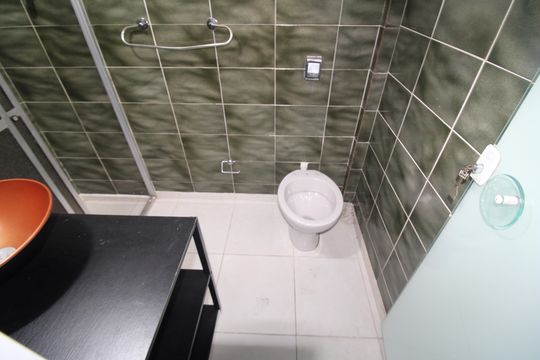Banheiro 2 de casa para alugar com 3 quartos, 102m² em Vila Santa Maria, São Paulo