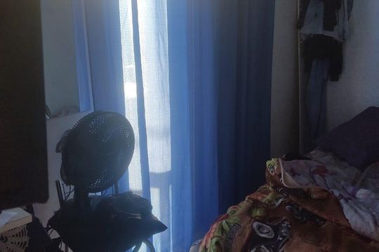 Quarto de casa de condomínio para alugar com 2 quartos, 53m² em Vila Sonia, Praia Grande