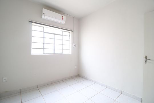 Casa para alugar com 3 quartos, 180m² em Osvaldo Rezende, Uberlândia