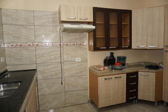 Cozinha de casa para alugar com 3 quartos, 55m² em Jardim Batista, Embu das Artes