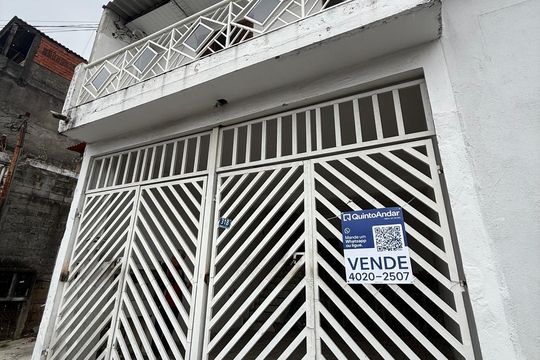 Fachada de casa à venda com 4 quartos, 155m² em Jardim Santa Edwirges, Guarulhos
